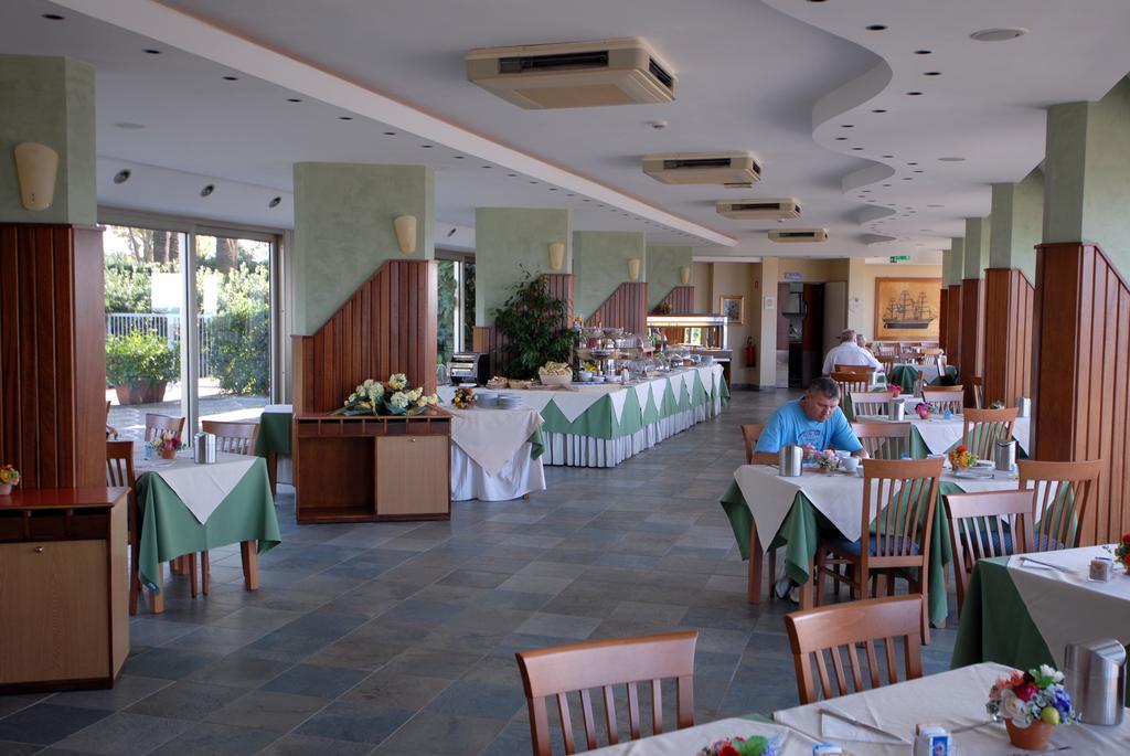 Grand Hotel L'Approdo 테라치나 외부 사진
