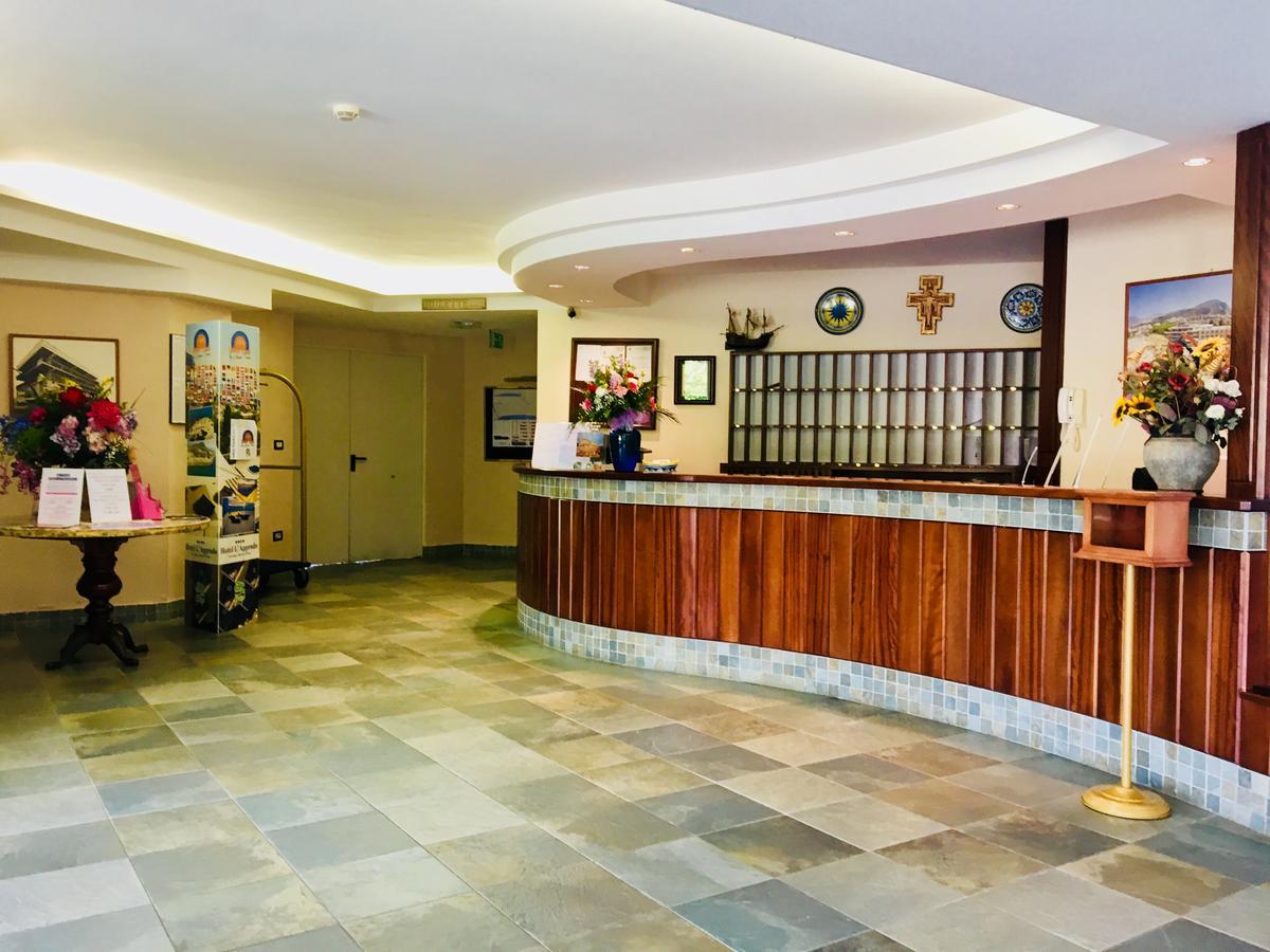Grand Hotel L'Approdo 테라치나 외부 사진